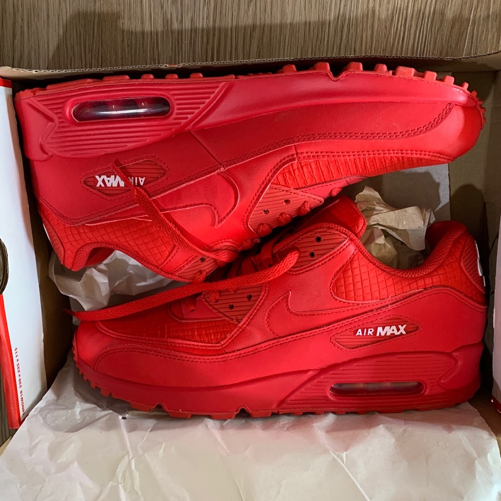 Nike AirMax 90 essential